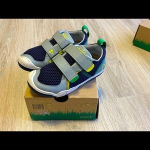 PLAE Ty Mesh Little Kid’s Size 10